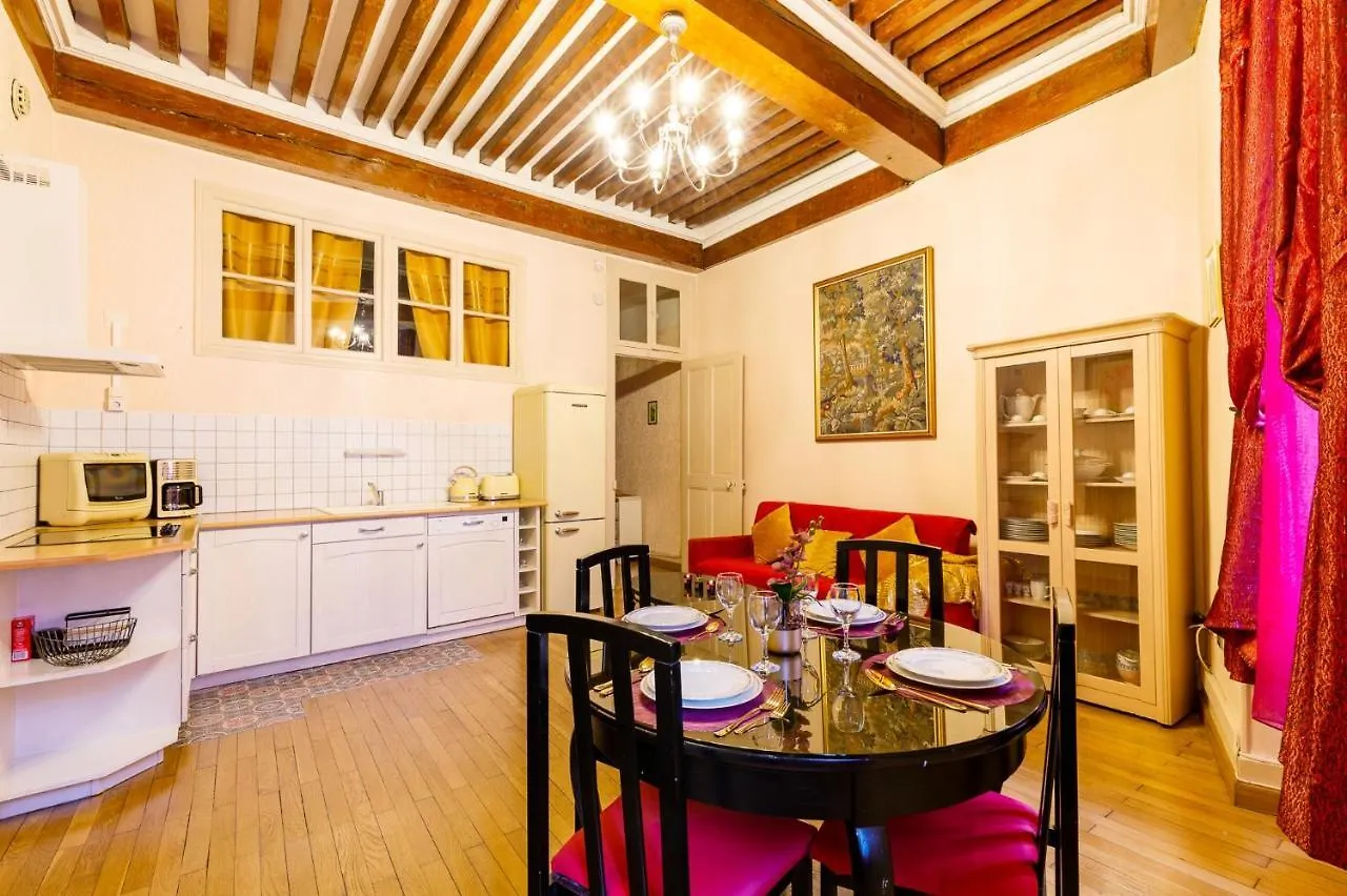 Apartment Le Royal Lodge A 500M Du Lac Rue Du Paquier Annecy France